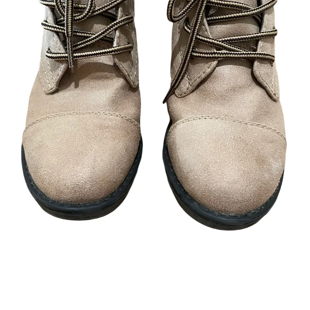 Cliffs by White Mountain Tan Ankle Boots Women’s 5.5 Lace Up Cozy Knit Cuff